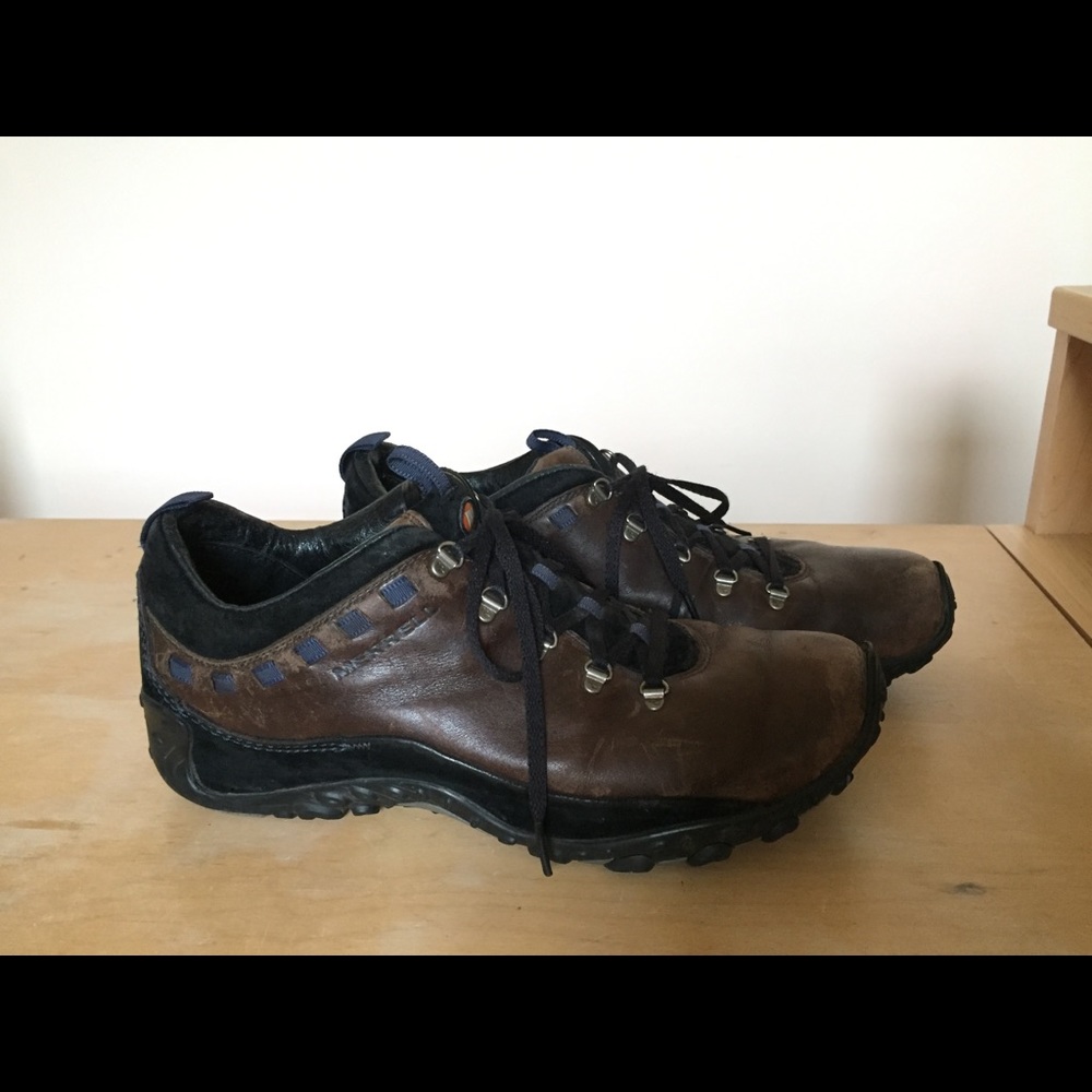 Merrell Hiking/Walking Shoes - Vibram soles